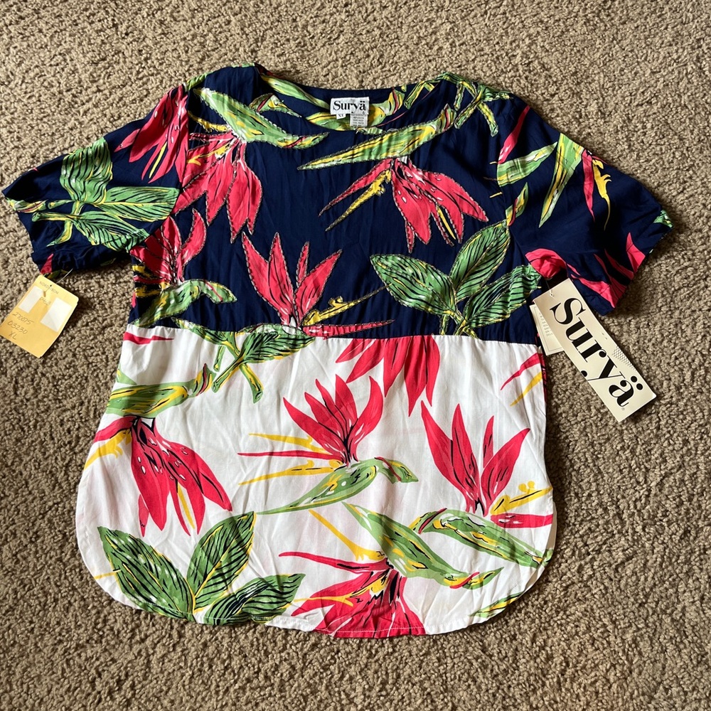 NWT Suryä Beaded Floral Tropical Top XL Colorblock Navy White Island Resortwear
